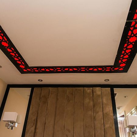 Aphrodite Suites הודרספילד מראה חיצוני תמונה