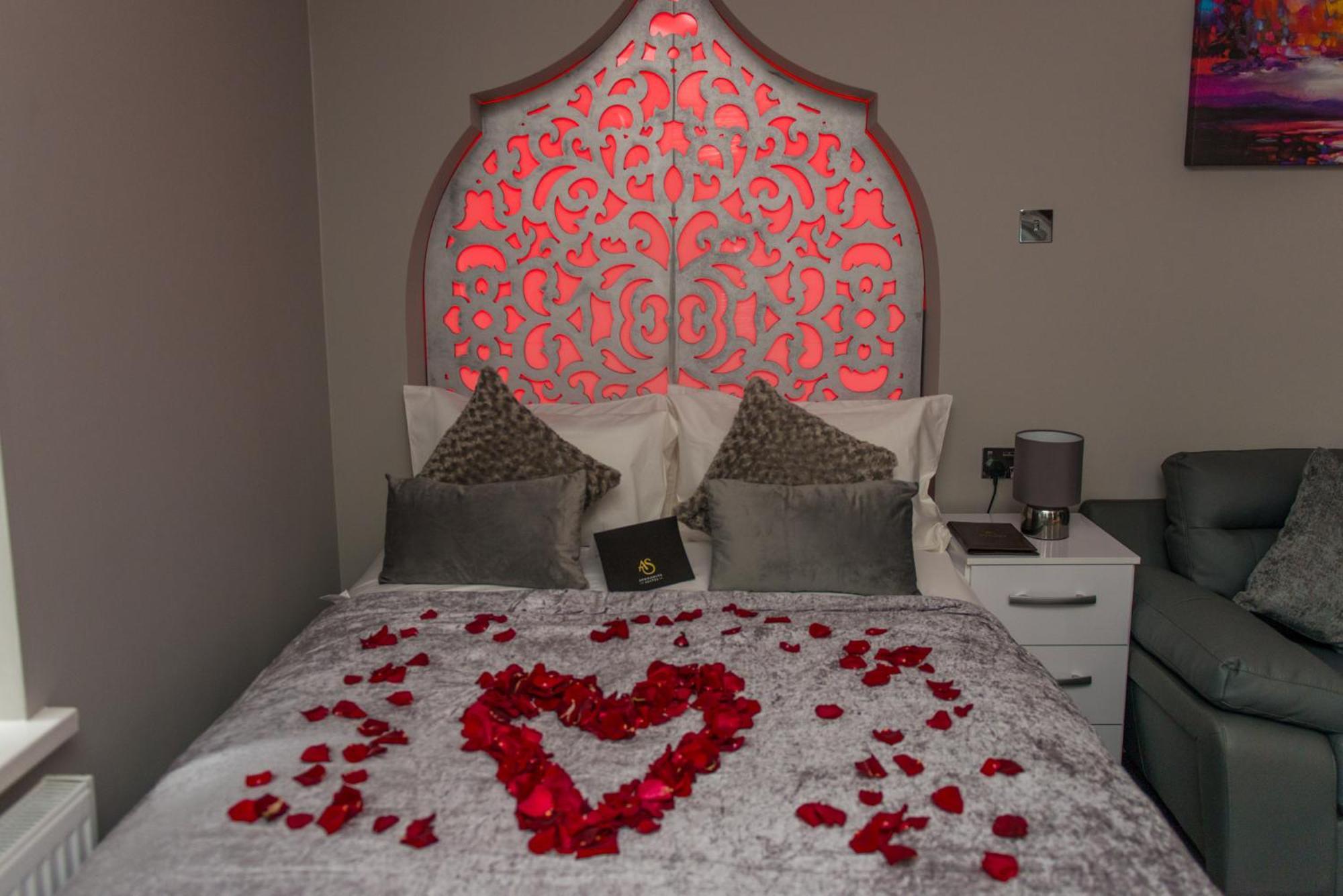 Aphrodite Suites הודרספילד חדר תמונה