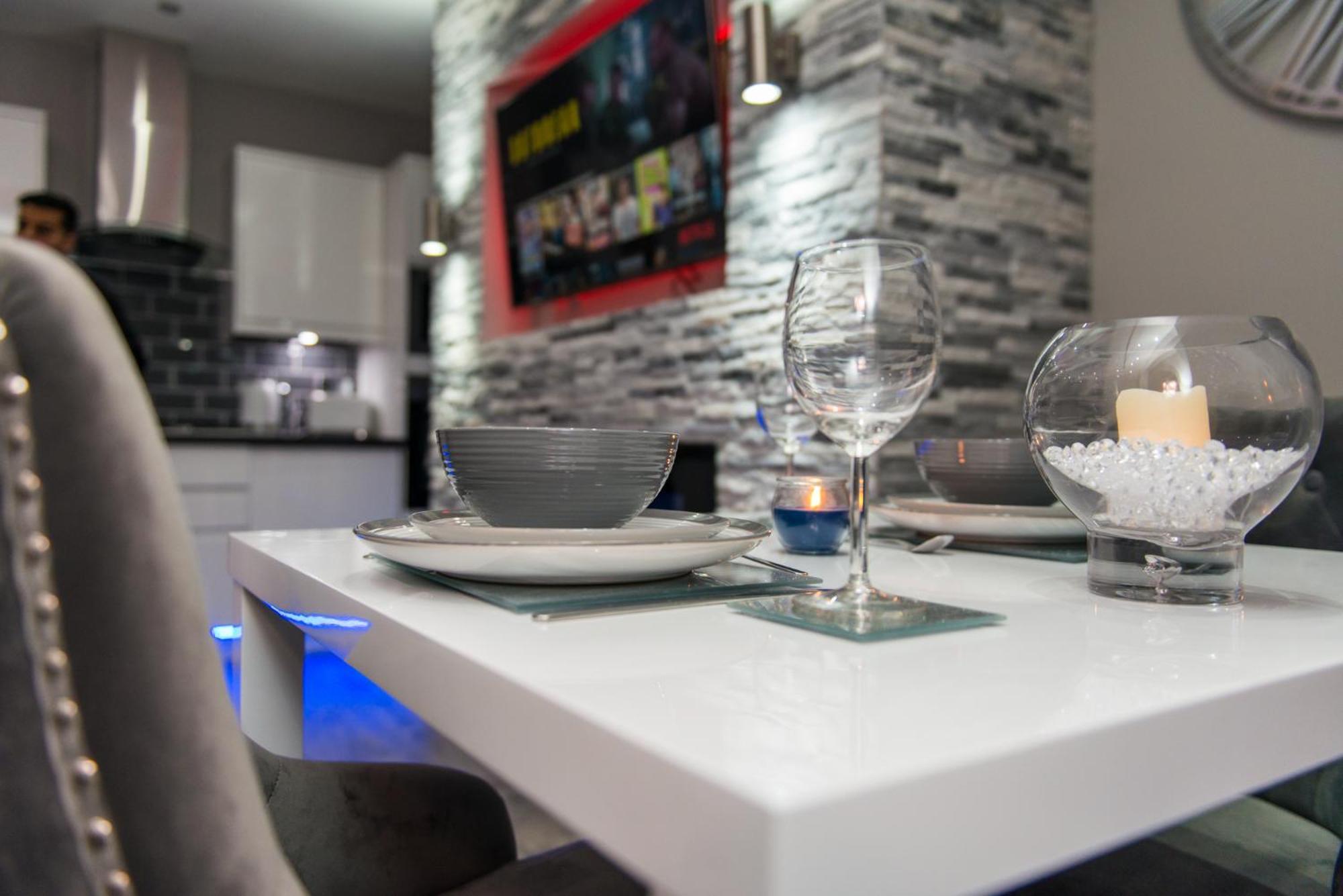 Aphrodite Suites הודרספילד חדר תמונה